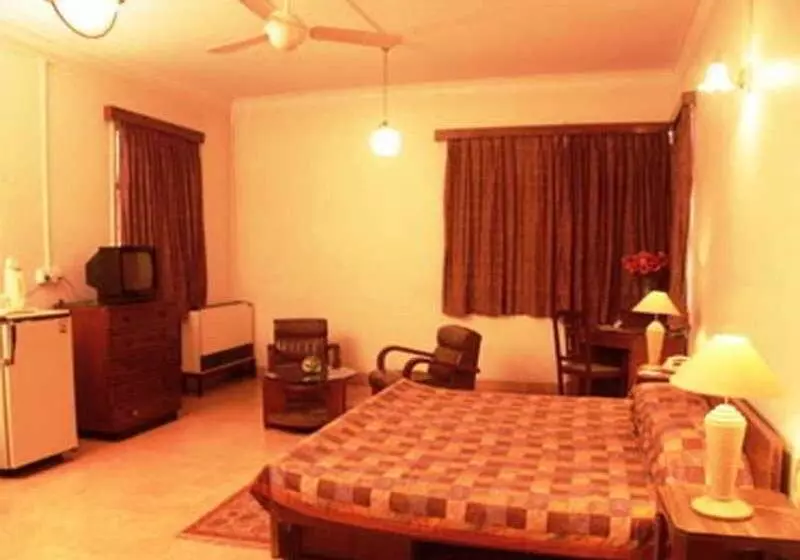 فندق Sunderban Resort & Spa