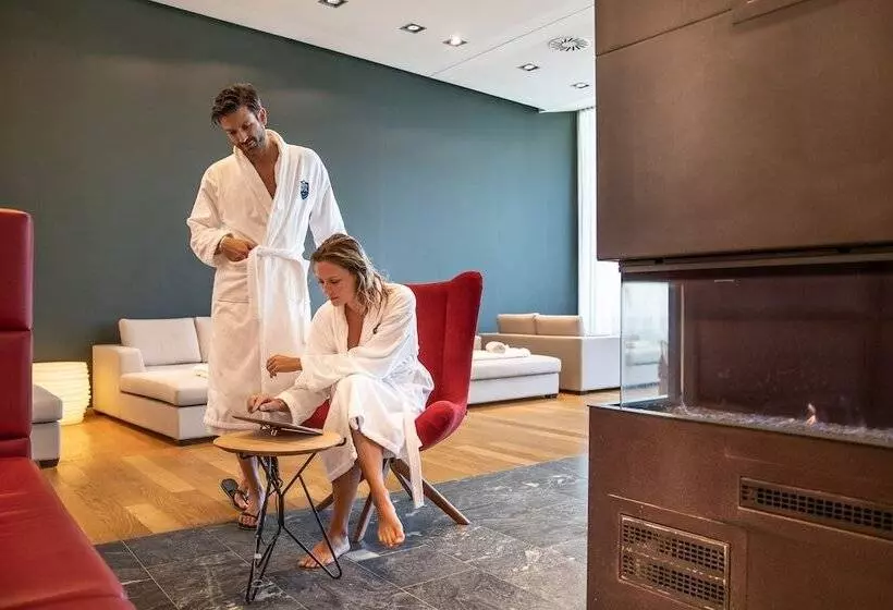 Tauern Spa Hotel & Therme