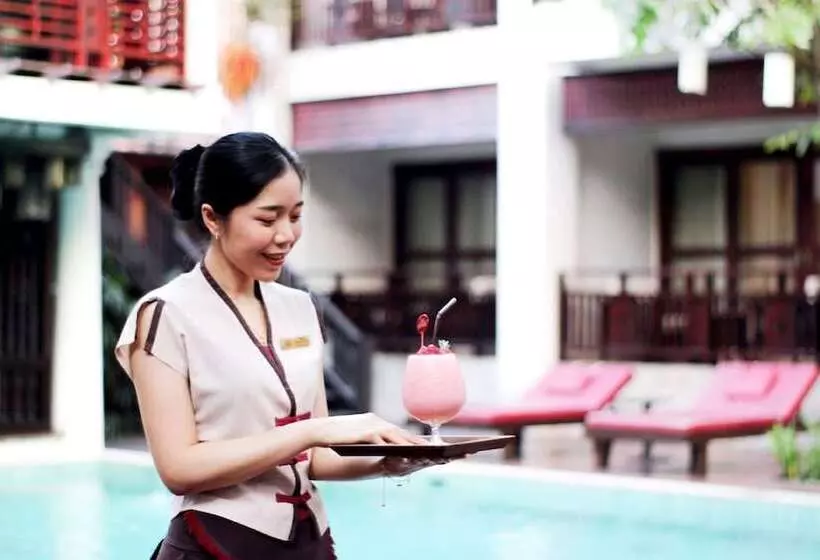 ホテル The Rim Chiang Mai