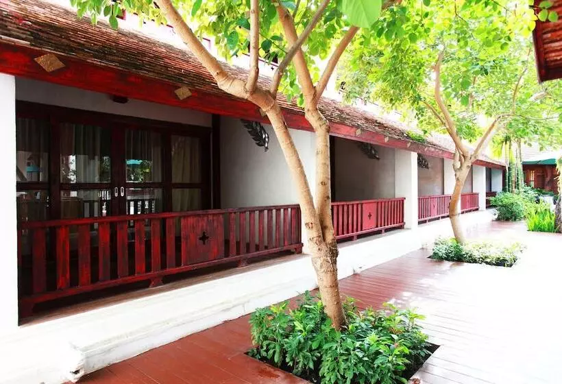 ホテル The Rim Chiang Mai