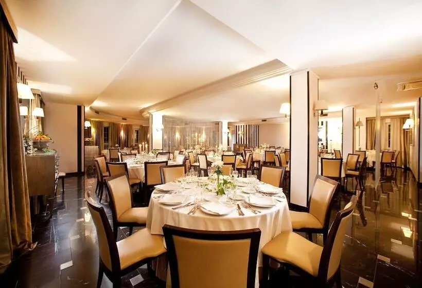 Regent Beach Hotel & Apartments