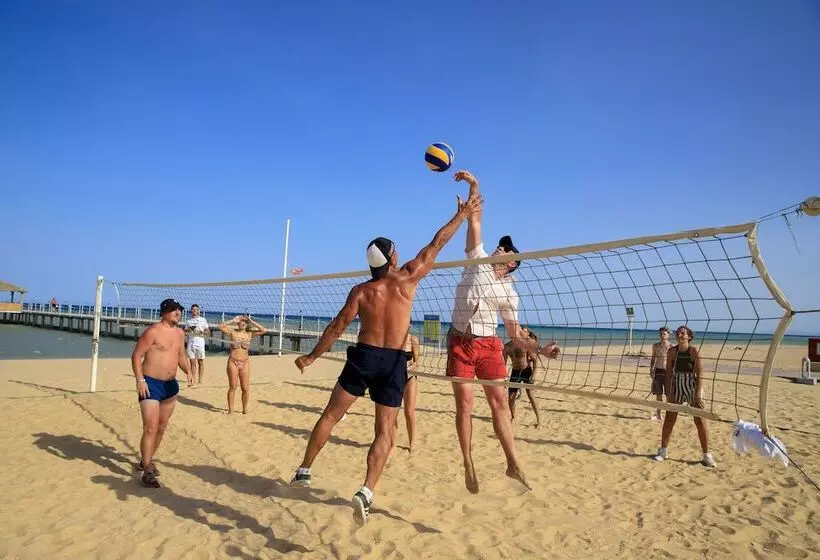 استراحتگاه Amwaj Beach Club Abu Soma