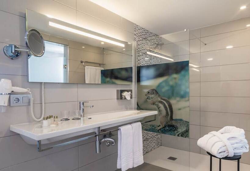 Aparthotel Esquinzo y Monte del Mar