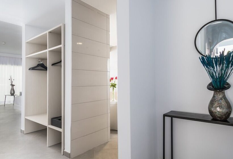 Aparthotel Esquinzo y Monte del Mar