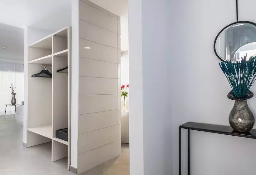 Aparthotel Esquinzo y Monte del Mar