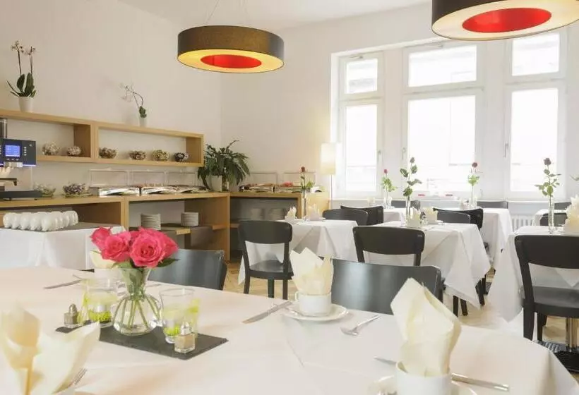 Отель Augustiner Tor