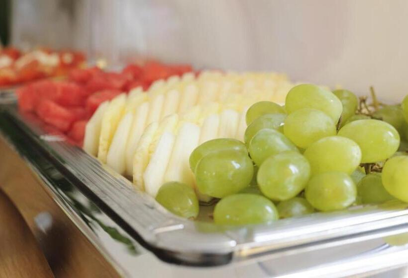 Отель Augustiner Tor