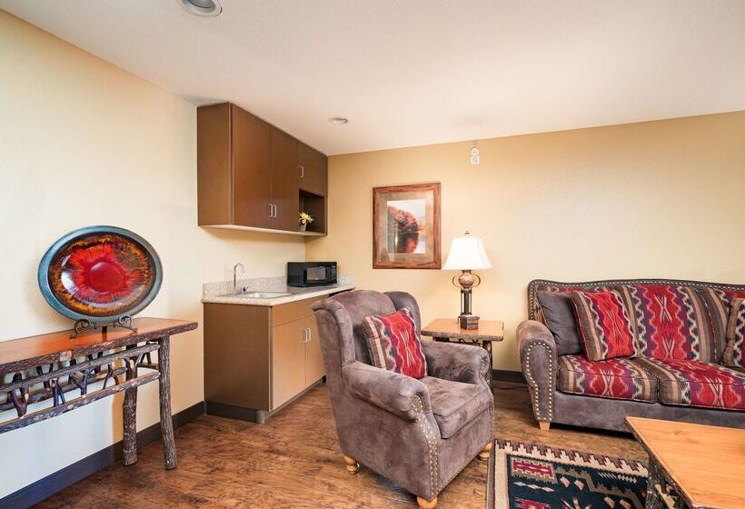 בית מלון כפרי Best Western Plus Kelly Inn & Suites