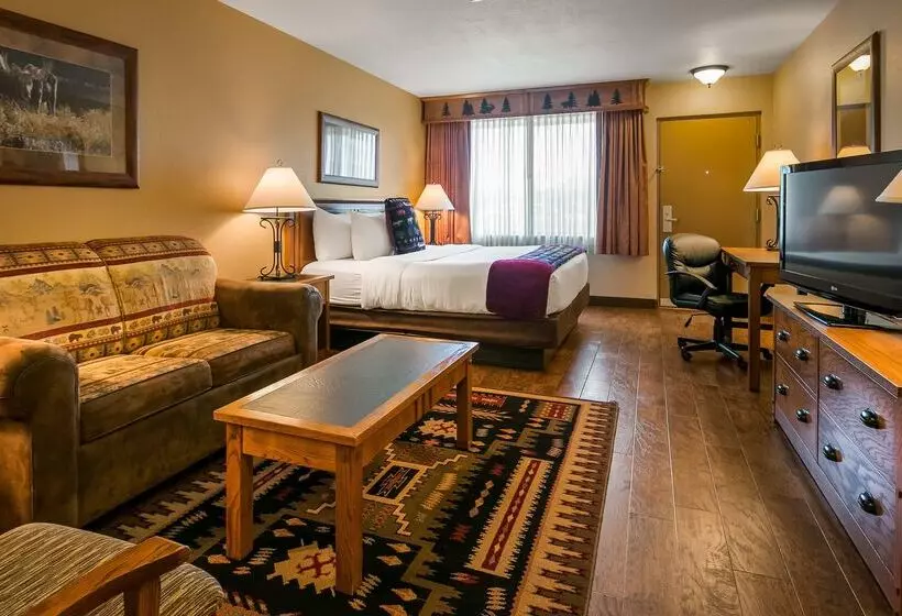 هتل Best Western Plus Kelly Inn & Suites