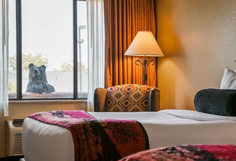 בית מלון כפרי Best Western Plus Kelly Inn & Suites