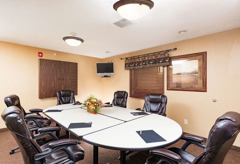 בית מלון כפרי Best Western Plus Kelly Inn & Suites