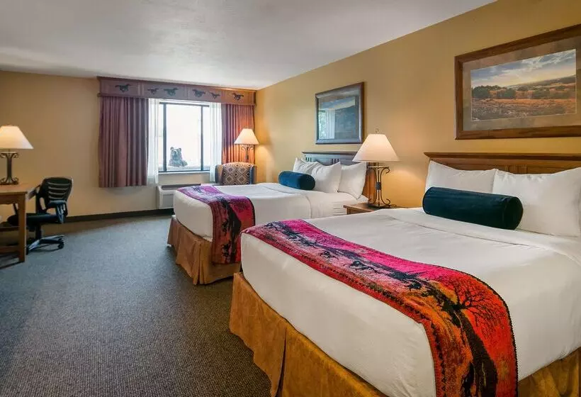 هتل Best Western Plus Kelly Inn & Suites