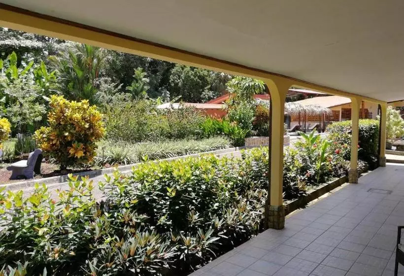 فندق Espadilla Gardens