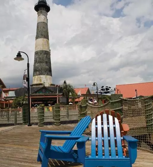 هتل Club Wyndham Towers On The Grove