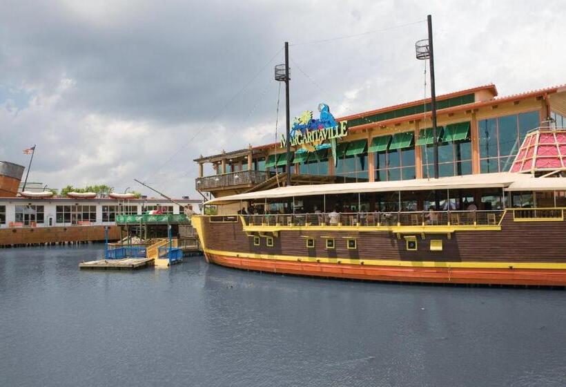 فندق Club Wyndham Towers On The Grove