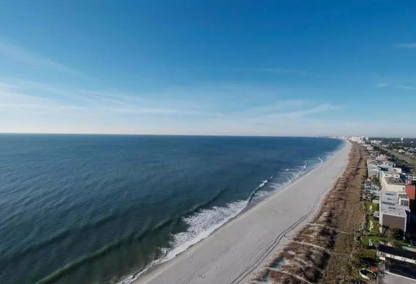 هتل Club Wyndham Towers On The Grove