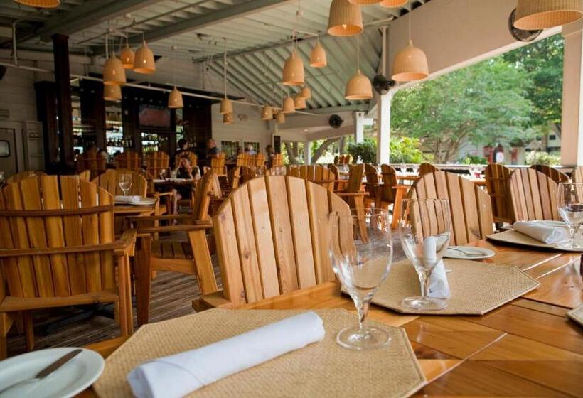 فندق Club Wyndham Towers On The Grove