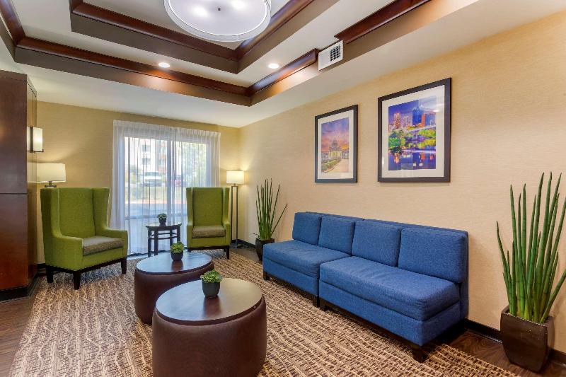בית מלון כפרי Comfort Suites Little Rock West