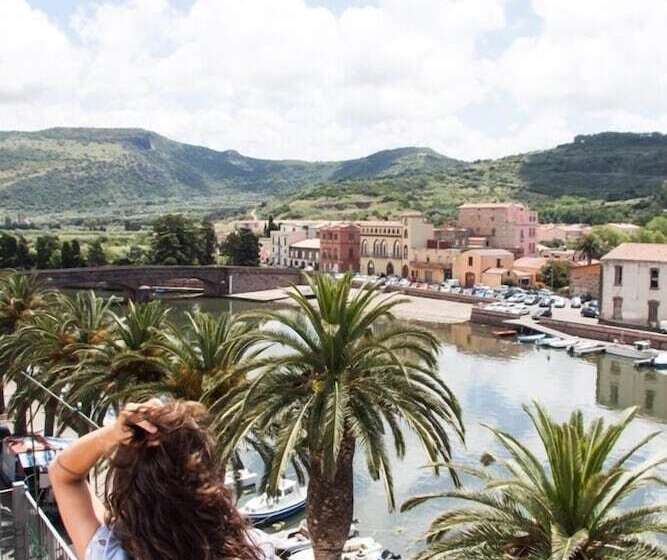 فندق Corte Fiorita Albergo Diffuso