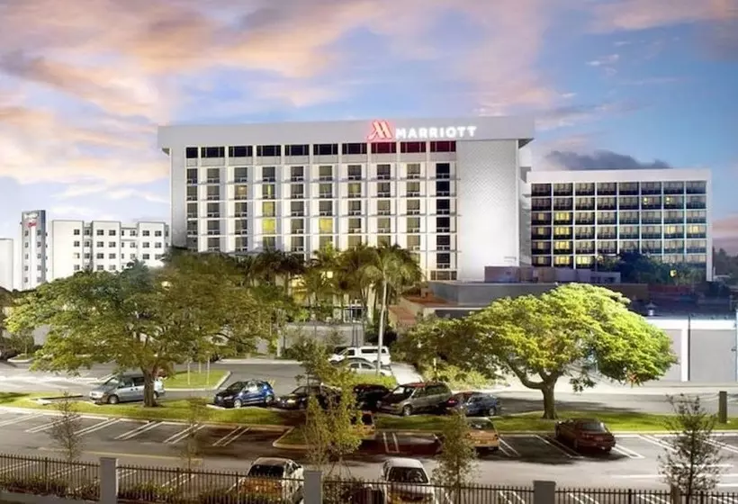 酒店 Courtyard By Marriott Miami Airport