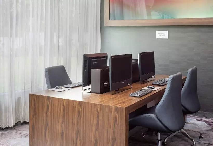 酒店 Courtyard By Marriott Miami Airport