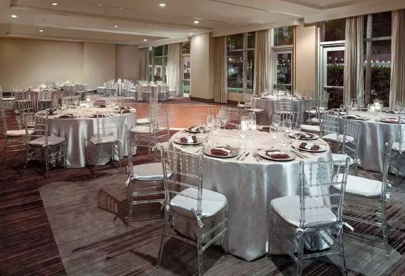 酒店 Courtyard By Marriott Miami Airport