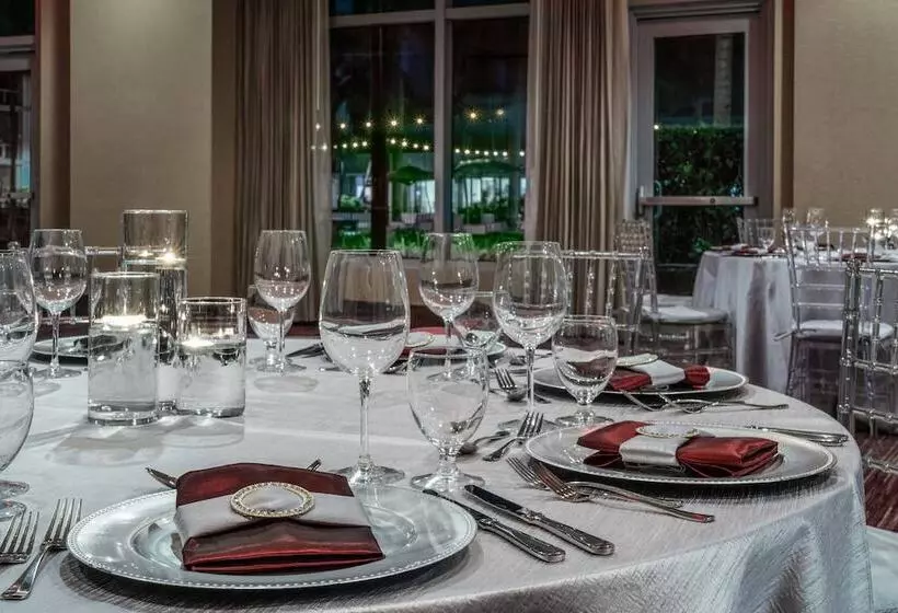 酒店 Courtyard By Marriott Miami Airport