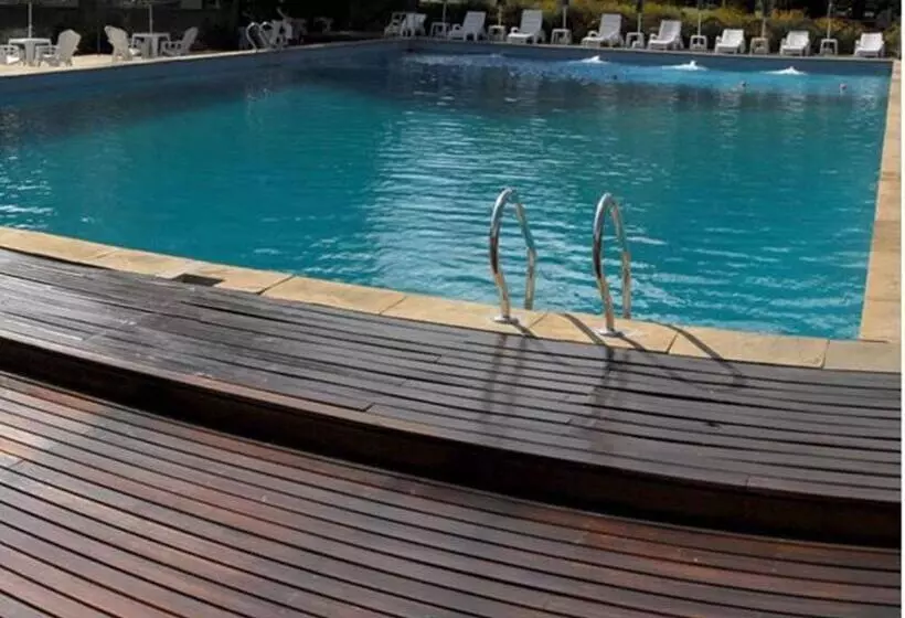 בית מלון כפרי El Hornero Spa