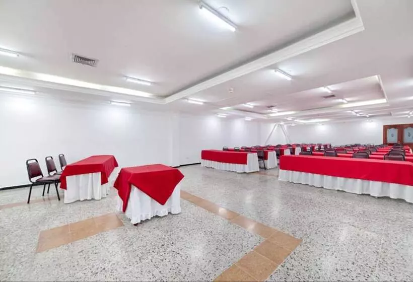 Tama Hotel Granada Real Cali