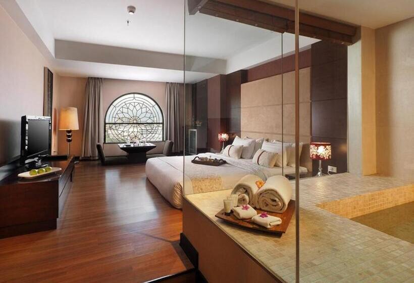 Grand City Hall Hotel & Serviced Residences