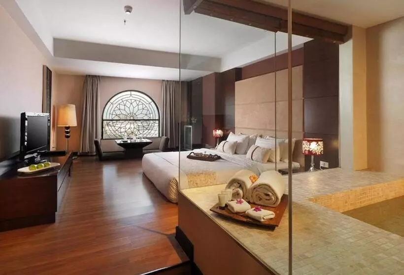 Grand City Hall Hotel & Serviced Residences