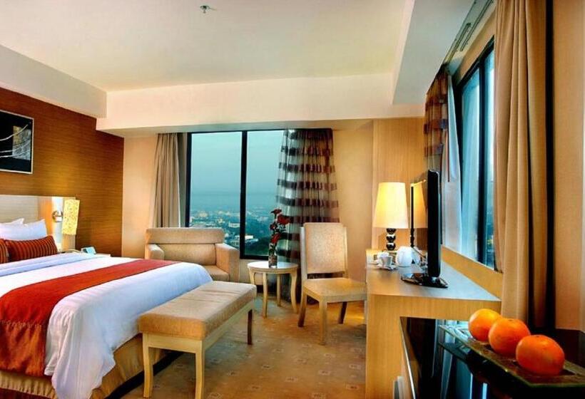 Grand City Hall Hotel & Serviced Residences
