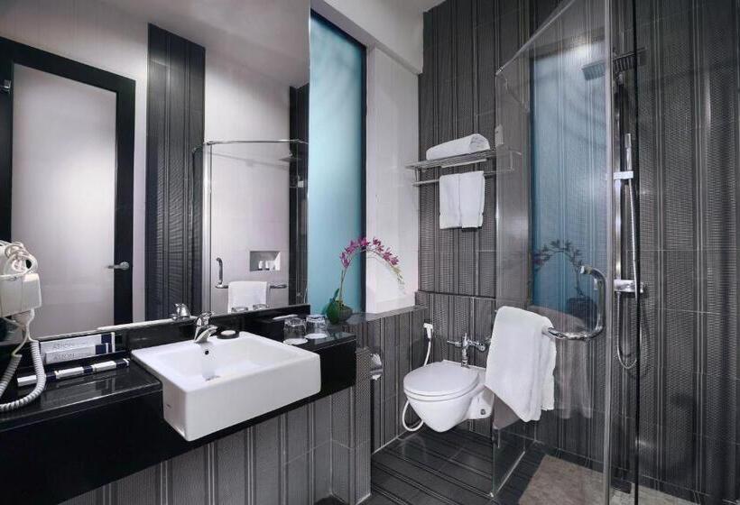 Grand City Hall Hotel & Serviced Residences