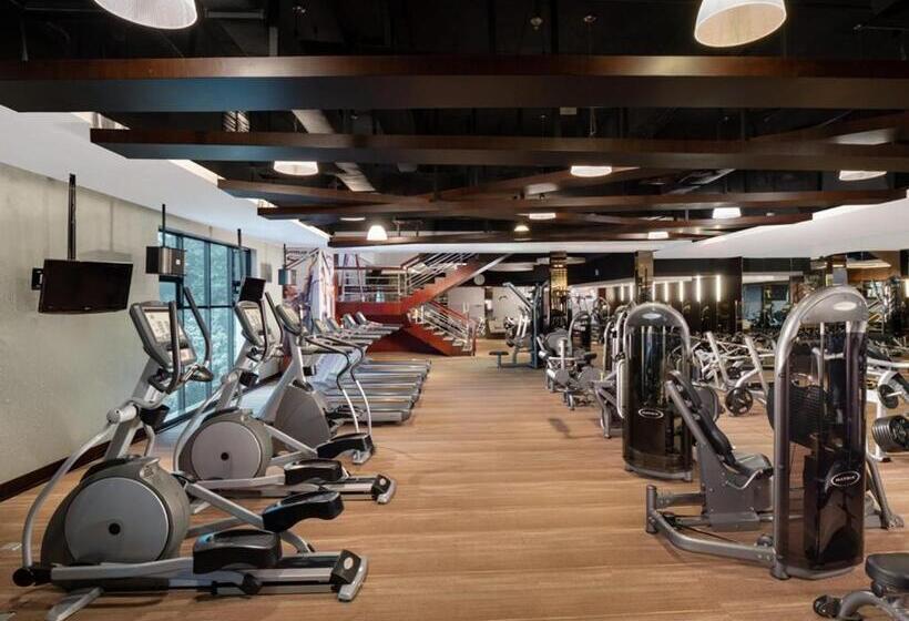 Grand City Hall Hotel & Serviced Residences