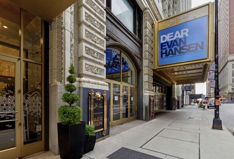 בית מלון כפרי Hampton Inn Majestic Chicago Theatre District