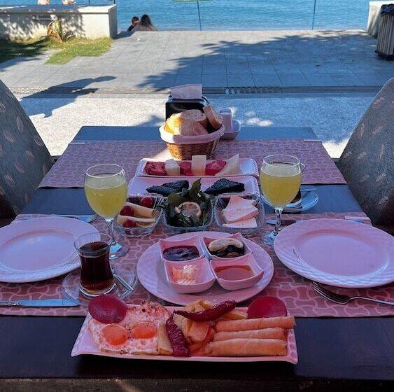 فندق Idee Sui̇tes Fethiye