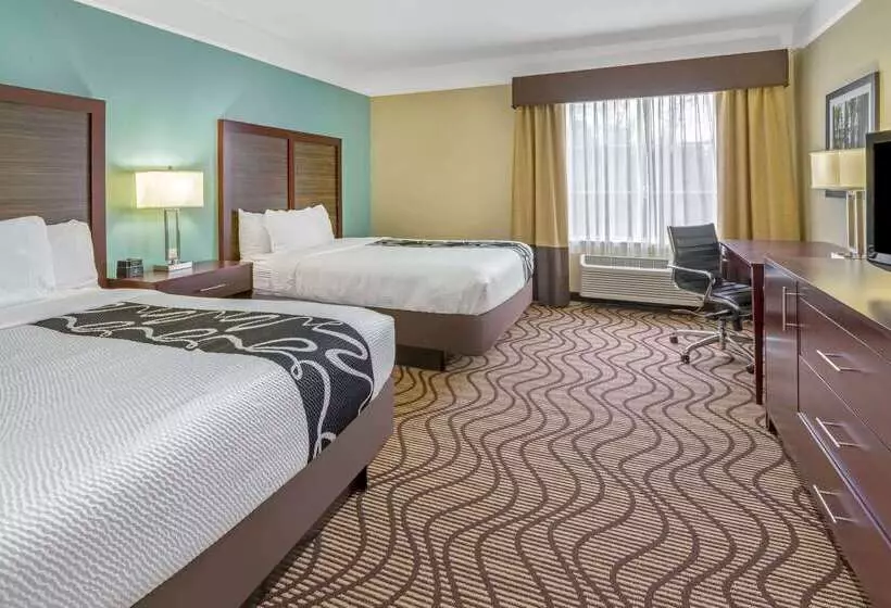 Отель La Quinta By Wyndham Houma