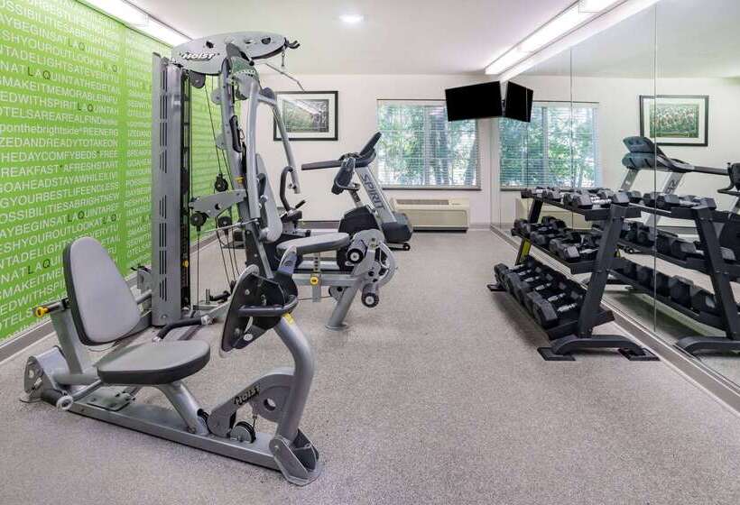 בית מלון כפרי La Quinta Inn & Suites By Wyndham Norfolk