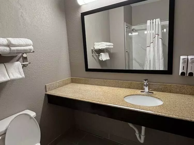 Hotel Red Roof Plus+ San Antonio Northeast