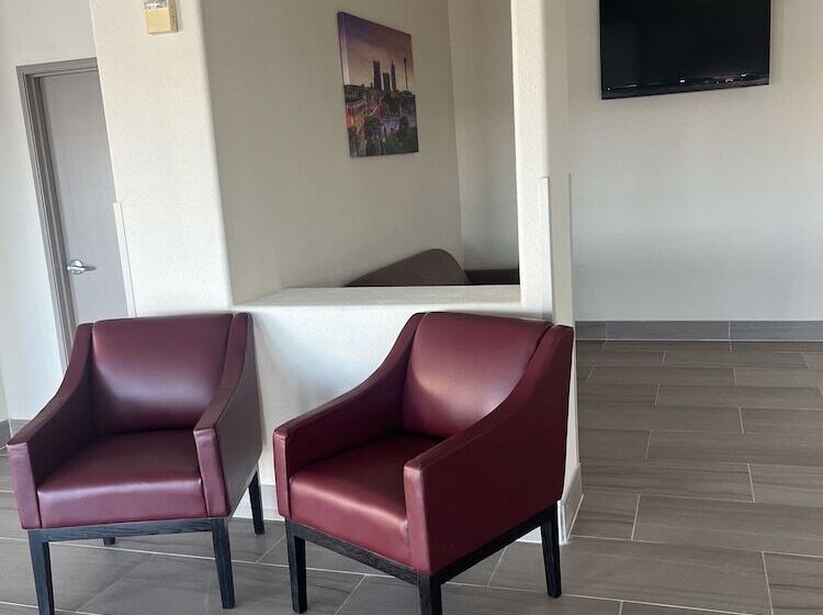 هتل Red Roof Plus+ San Antonio Northeast