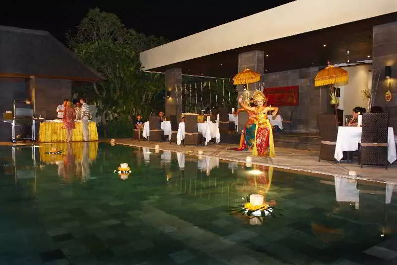 호텔 Sun Island Boutique Villas & Spa Seminyak