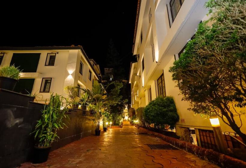 Отель Sunkissed Premium By Wsi,calangute Beach