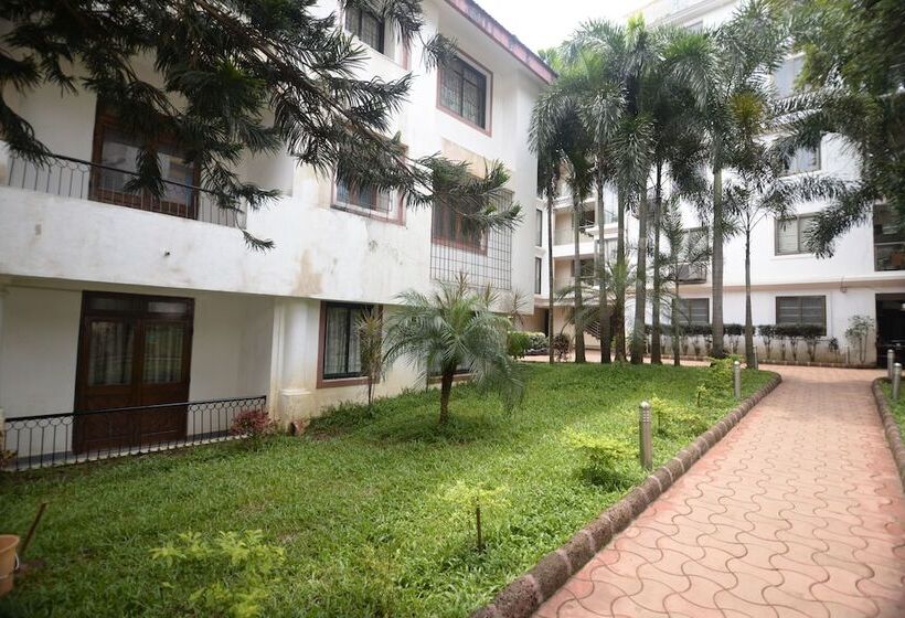 Отель Sunkissed Premium By Wsi,calangute Beach