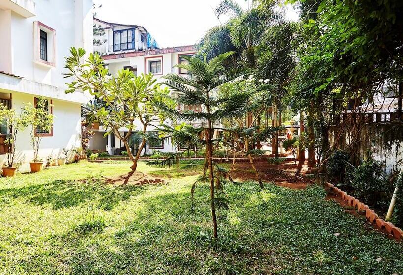 Отель Sunkissed Premium By Wsi,calangute Beach