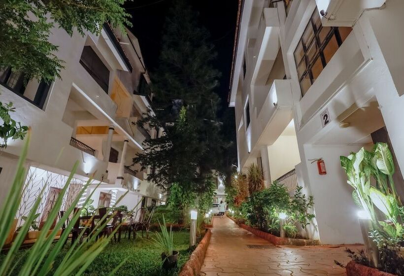 Отель Sunkissed Premium By Wsi,calangute Beach