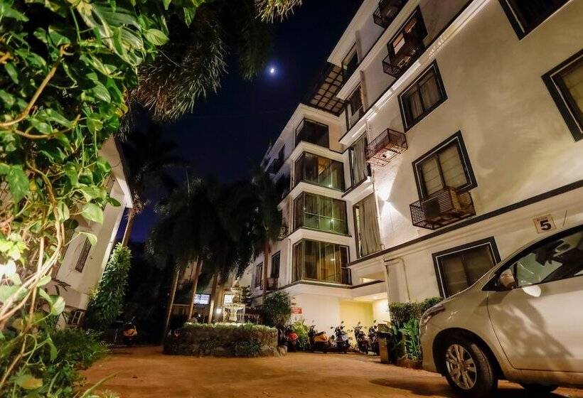 Отель Sunkissed Premium By Wsi,calangute Beach