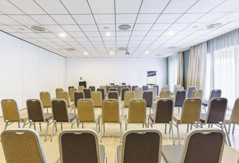 בית מלון כפרי Voco Venice Mestre   The Quid, An Ihg