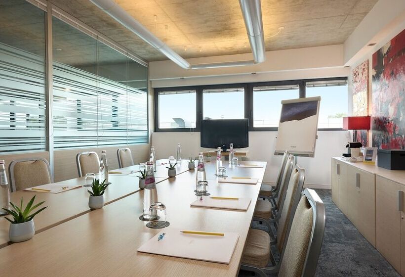 בית מלון כפרי Voco Venice Mestre   The Quid, An Ihg