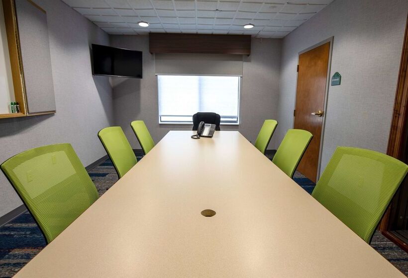 Hotel Wingate By Wyndham Lafayette Airport