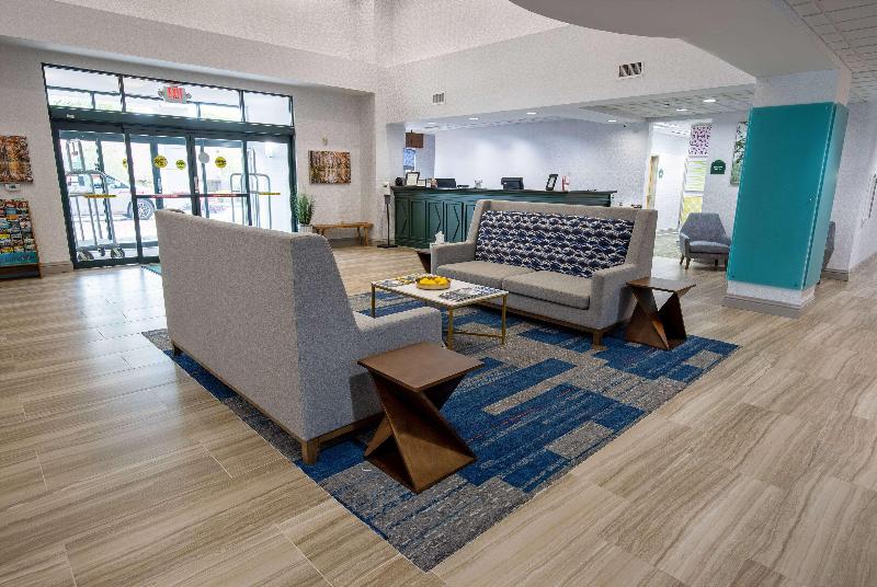 Hotel Wingate By Wyndham Lafayette Airport